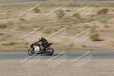 media/Apr-20-2025-AHRMA (Sun) [[393a79c373]]/Race/Group 11 early race/Turn 4b/